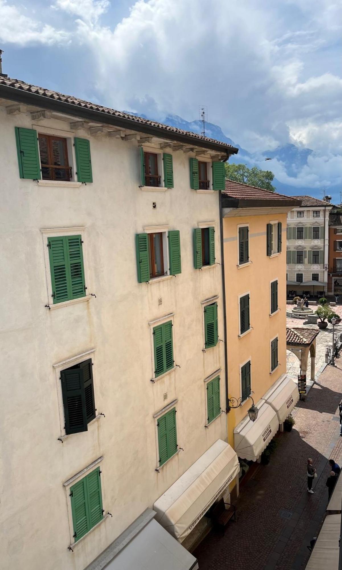 Apartamento Palazzo Riccamboni Riva del Garda Exterior foto